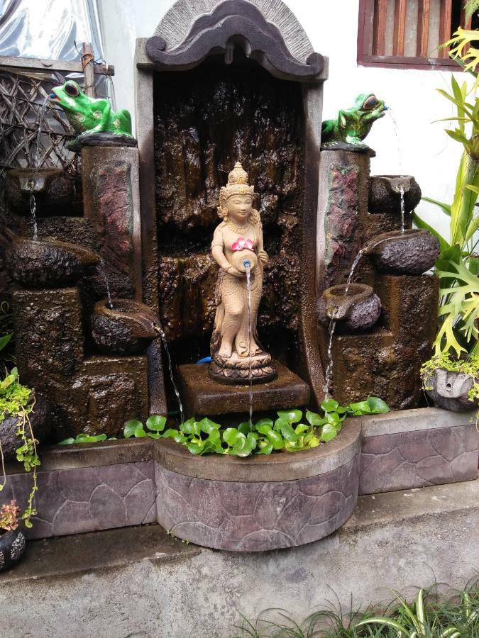 Wirya House Hotel Ubud Buitenkant foto